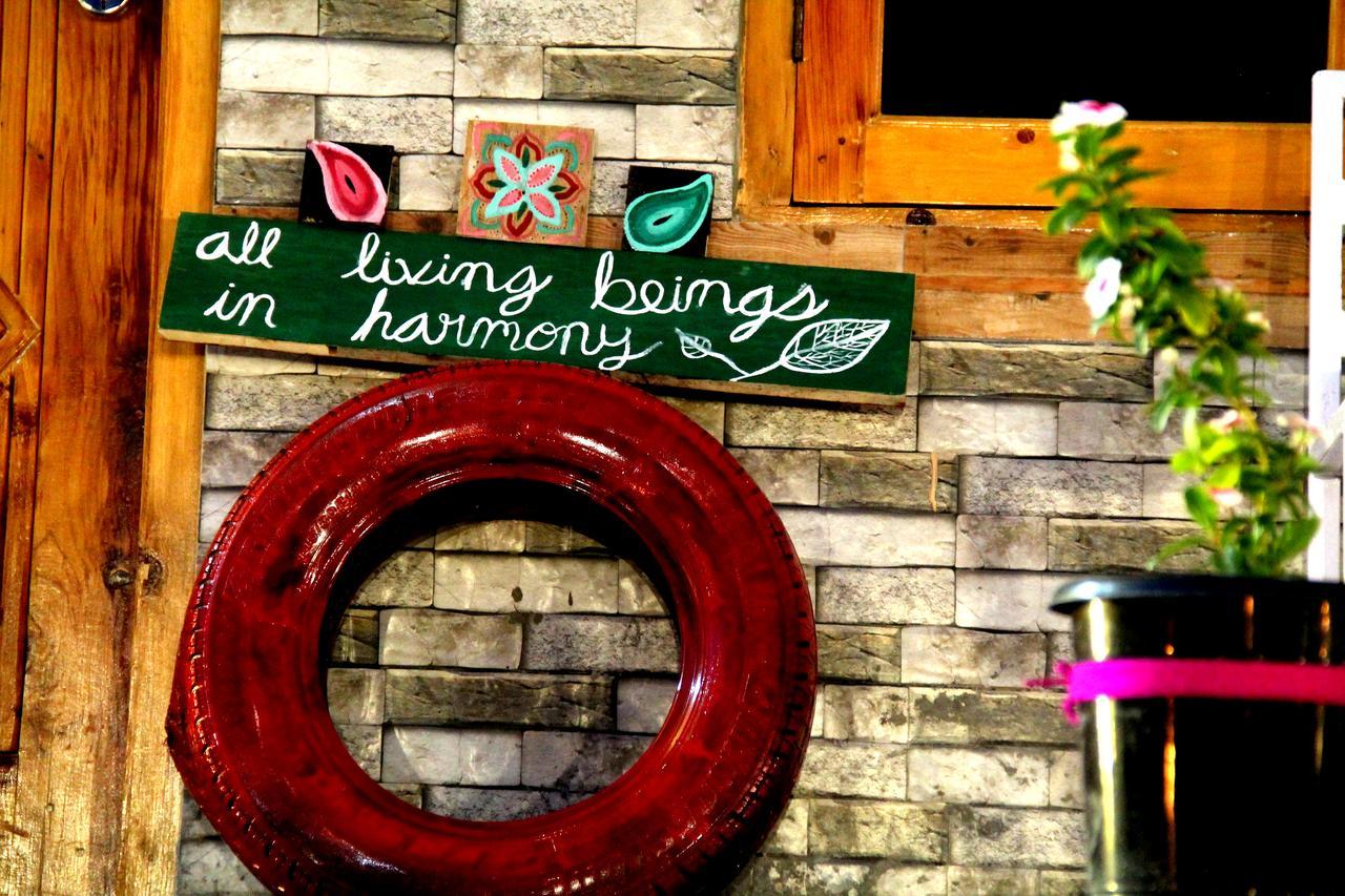 Bros Hostel Manali מראה חיצוני תמונה
