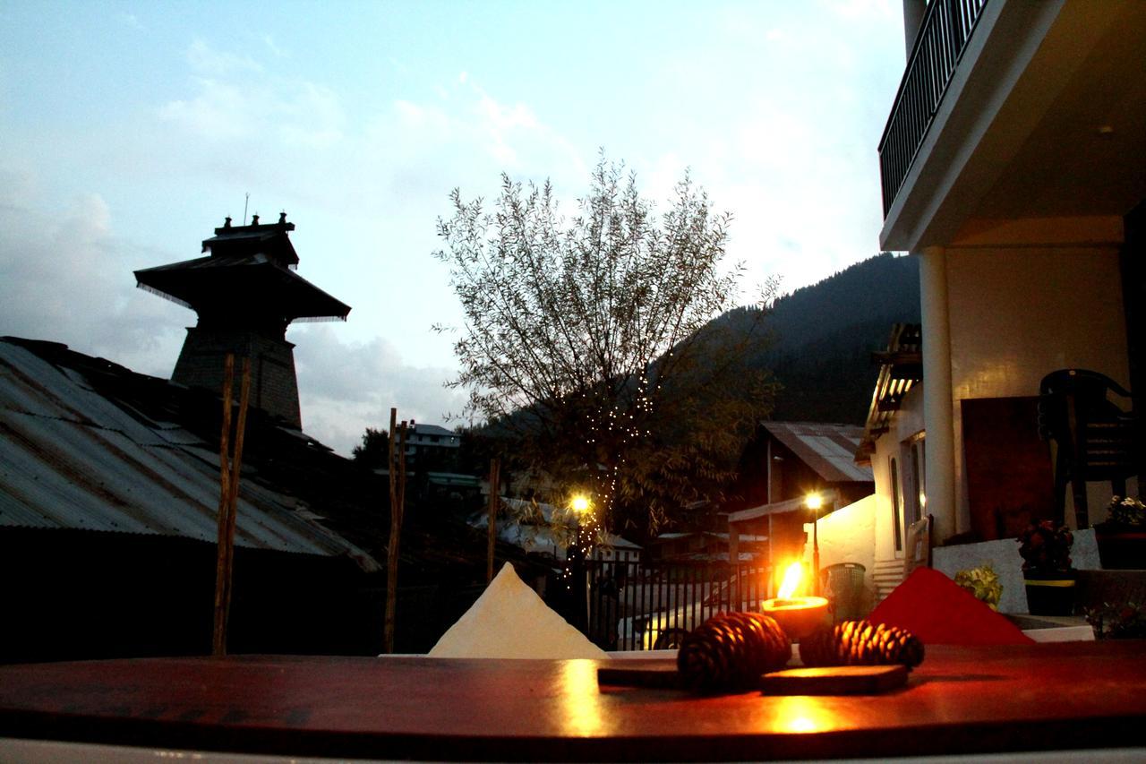 Bros Hostel Manali מראה חיצוני תמונה