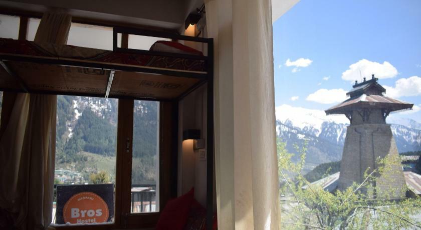 Bros Hostel Manali מראה חיצוני תמונה